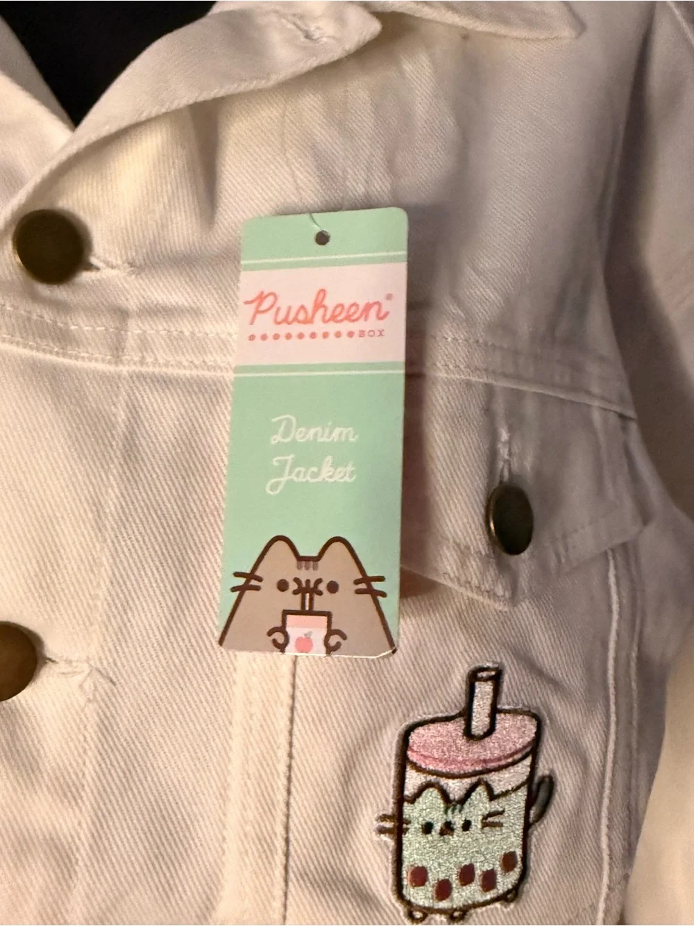 Pusheen white denim